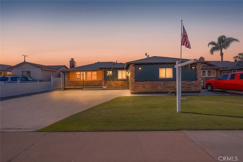 7451 Western Ave, Buena Park, CA, 90620-1810 | Card Image