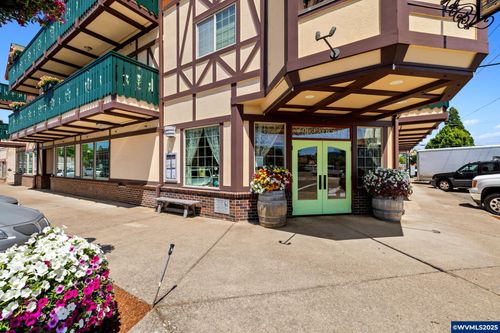 190 E Charles St, Mt Angel, OR, 97362 | Card Image