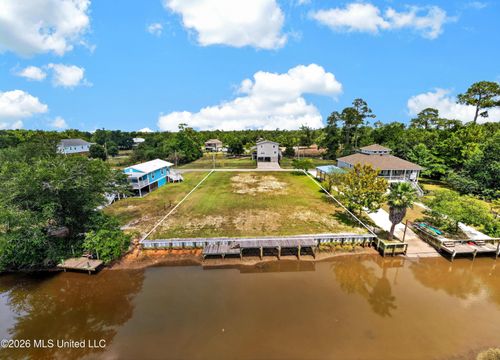 2035 Hollywood Dr, Bay Saint Louis, MS, 39520-8807 | Card Image