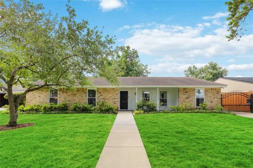 7719 Highmeadow Dr, Houston, TX, 77063-4819 | Card Image