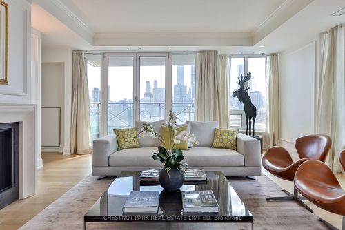 909-25 Scrivener Sq, Toronto, ON, M4W3Y6 | Card Image