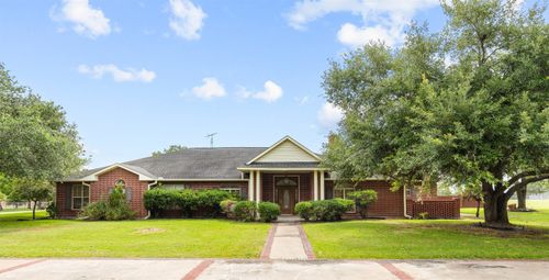 803 S Converse St, Flatonia, TX, 78941-2666 | Card Image