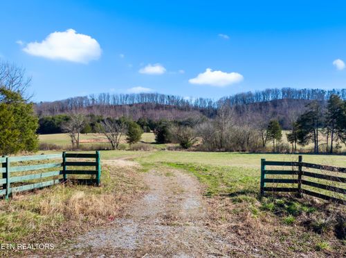 1311 Paint Rock Valley Rd, PHILADELPHIA, TN, 37846-3702 | Card Image