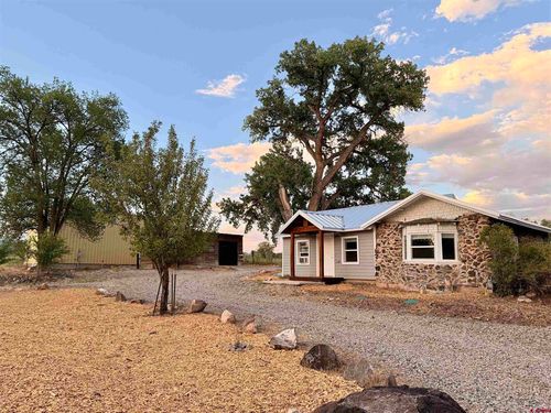 31061 J Rd, Hotchkiss, CO, 81419-9530 | Card Image