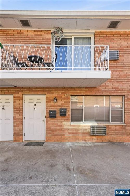 435 Teaneck Rd, Ridgefield Park, NJ, 07660-1597 | Card Image