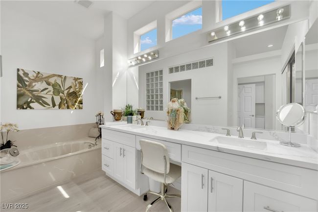 10001 Cresent Creek Dr, House other with 2 bedrooms, 2 bathrooms and null parking in Las Vegas NV | Image 35