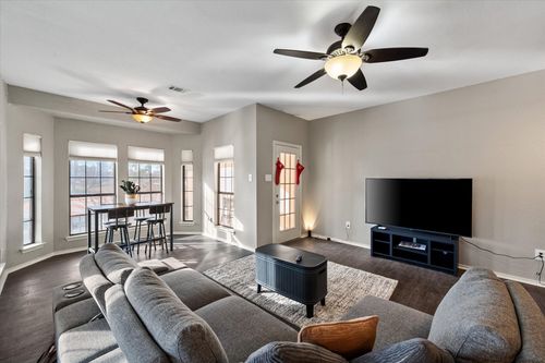 apt-a201-1933 Island Cir, Tool, TX, 75143-1711 | Card Image