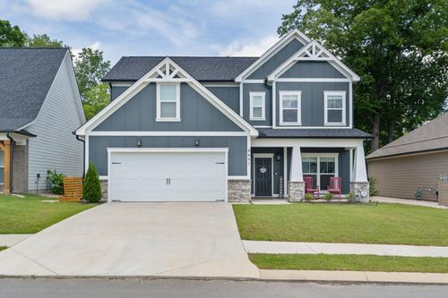 8097 Slugger Way, Chattanooga, TN, 37421-8004 | Card Image