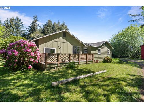 803 Ohio Ave Ne, Bandon, OR, 97411-6333 | Card Image
