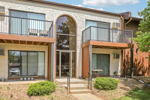 205-7340 York Ave S, Edina, MN, 55435-4722 | Card Image