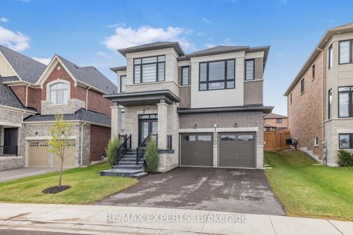 75 Bethpage Cres, Newmarket, ON, L3X0M4 | Card Image
