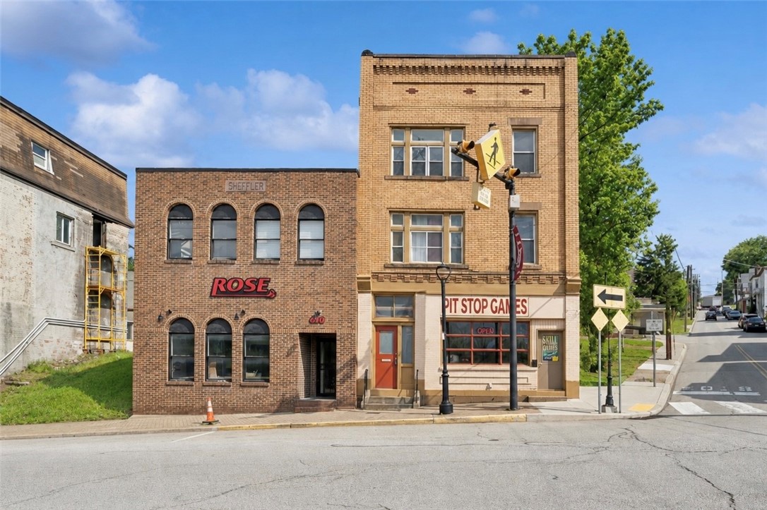 620 Broadway, Pitcairn, PA 15140