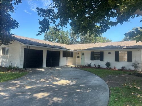 1904 Madewood Rd, La Place, LA, 70068-2622 | Card Image