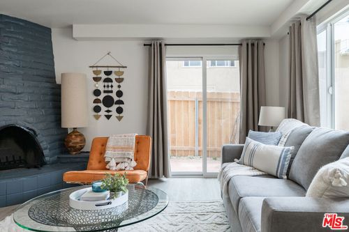 31-329 Rosemont St, La Jolla, CA, 92037-6033 | Card Image