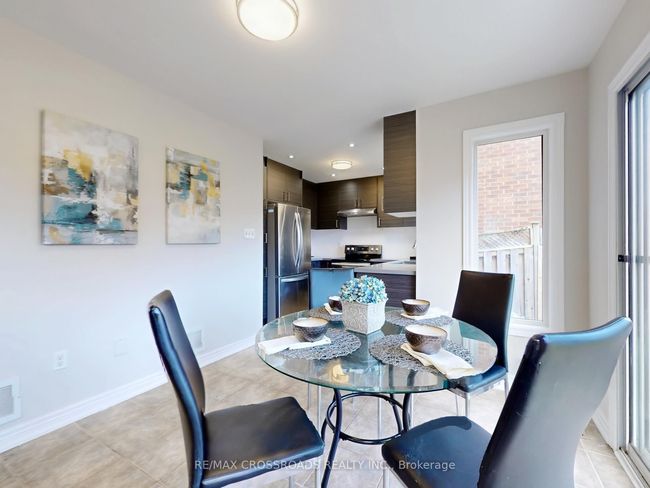 1311 Weller Cross, House other with 3 bedrooms, 2 bathrooms and 1 parking in Milton ON | Image 19