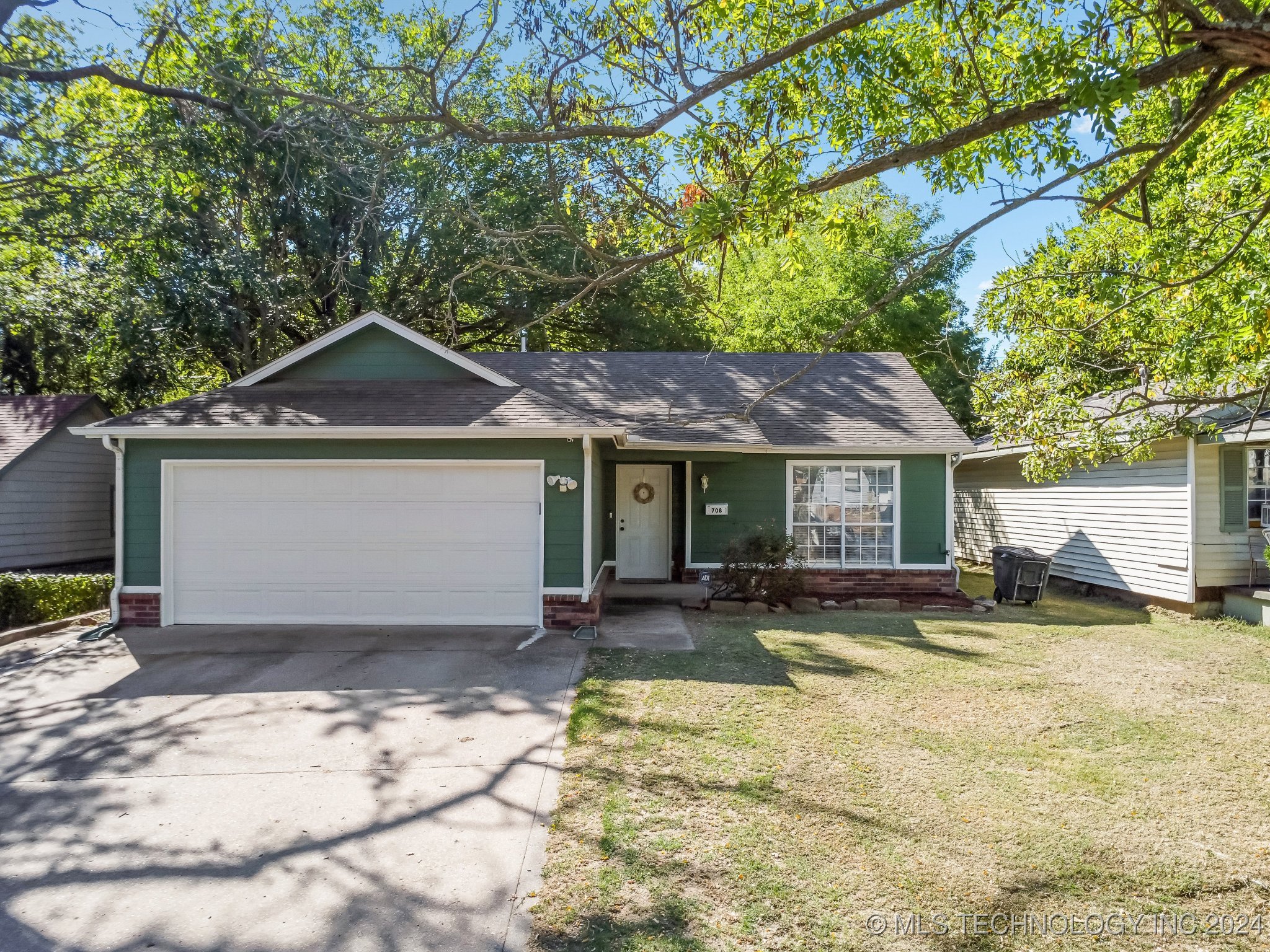 Grant Ave, Sand Springs, OK 74063