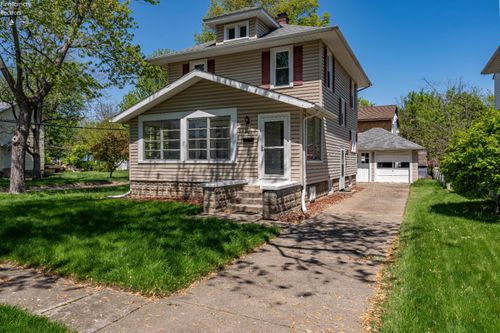 403 E 4th St, Port Clinton, OH, 43452-1927 | Card Image