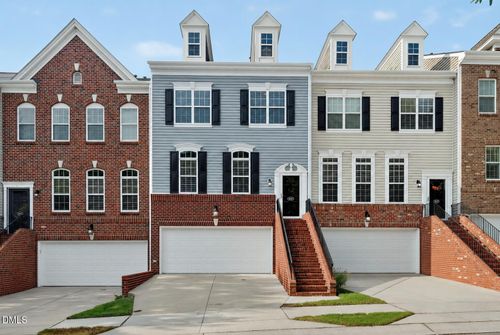 3507 Edgemont Dr, Raleigh, NC, 27612-8079 | Card Image