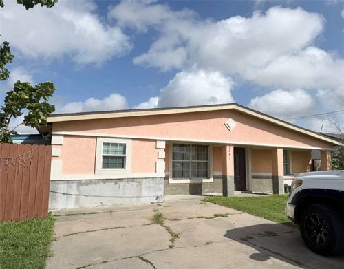2461 Fogg Ave, Ingleside, TX, 78362-6018 | Card Image