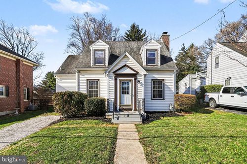 132 Locust Grove Rd, YORK, PA, 17402-3218 | Card Image