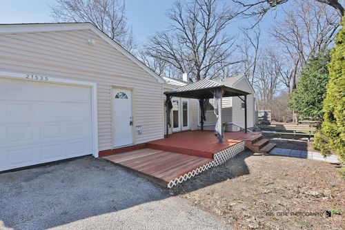21535 W Sarah Dr, Lake Villa, IL, 60046-8221 | Card Image