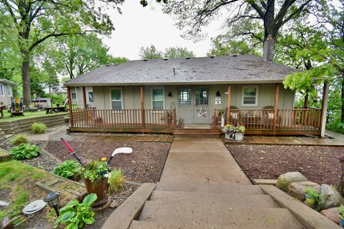 5151 99th Ave, Clear Lake, MN, 55319-9526 | Card Image