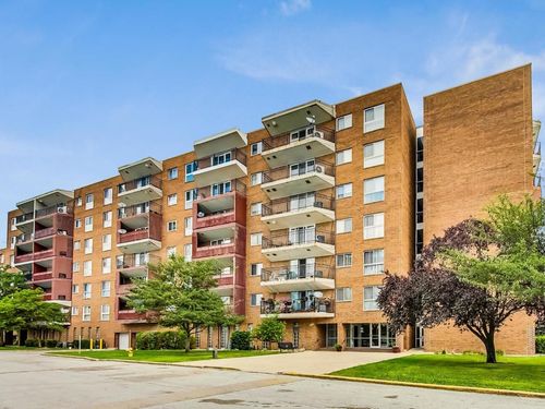 445-300 Park Ave, Calumet City, IL, 60409-5028 | Card Image