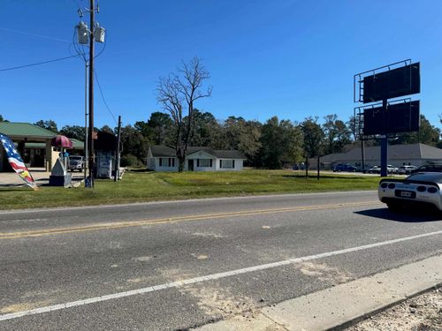 27370 Walker Rd S, Walker, LA, 70785-6305 | Card Image