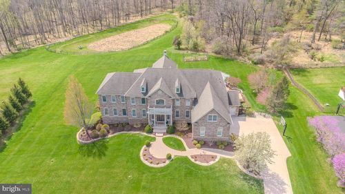 24 Hayhurst Dr, NEWTOWN, PA, 18940-3021 | Card Image