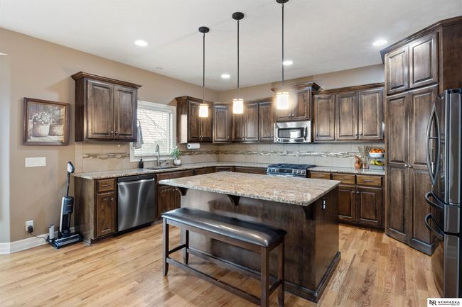 20029 Oak St, House other with 5 bedrooms, 4 bathrooms and 3 parking in Gretna NE | Image 24