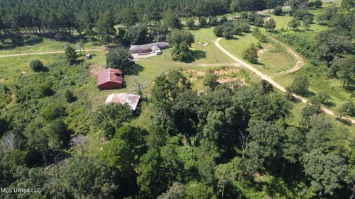 997 Morgantown Rd, Foxworth, MS, 39483-3215 | Card Image