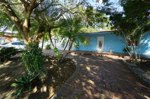 10451 Sw 184th St, Cutler Bay, FL, 33157-6712 | Card Image
