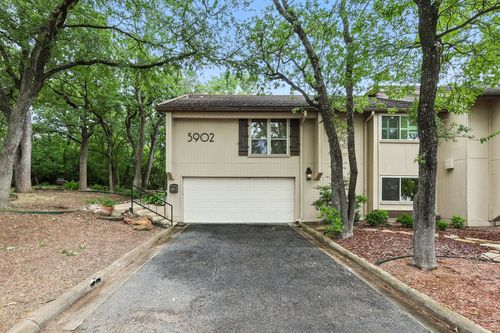 5902 Chimney Wood Cir, Fort Worth, TX, 76112-3031 | Card Image