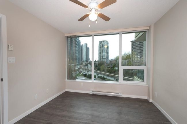 1004 - 2200 Douglas Road, Condo with 2 bedrooms, 2 bathrooms and 2 parking in Burnaby BC | Image 29