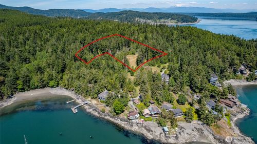 15846 Yokeko Dr, Anacortes, WA, 98221-8757 | Card Image