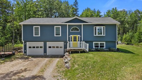 29 Merritt Dr, Orono, ME, 04473-3057 | Card Image