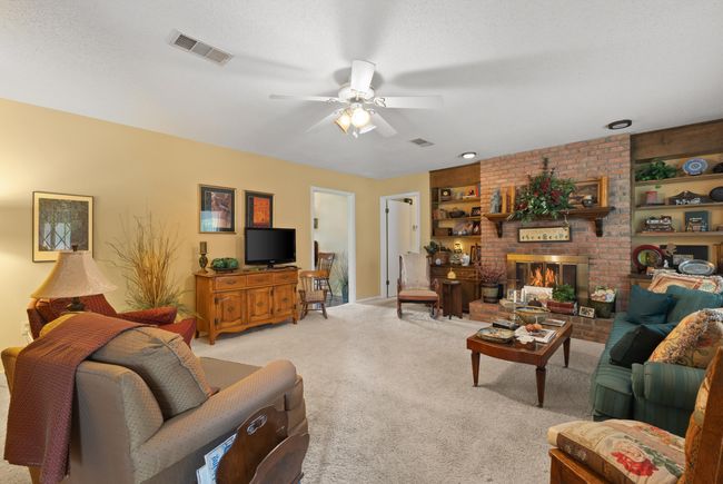 Family room | Image 8