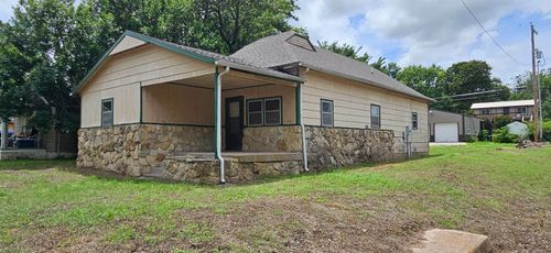 1525 N 7th St, Arkansas City, KS, 67005-1849 | Card Image