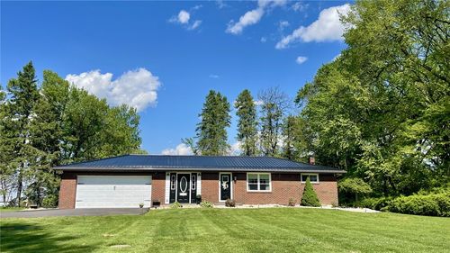101 Moffett Mill Rd, Aliquippa, PA, 15001-9113 | Card Image