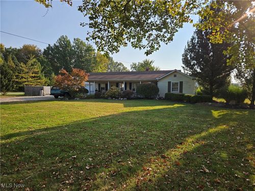 11855 Avon Belden Rd, Grafton, OH, 44044-9422 | Card Image