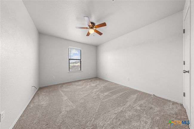 Upstairs bedroom 1 | Image 19