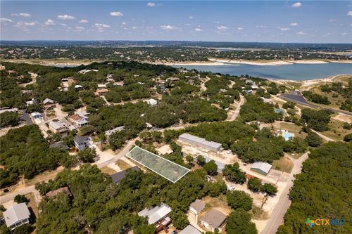 1381 Hillcrest Frst, Canyon Lake, TX, 78133-5059 | Card Image