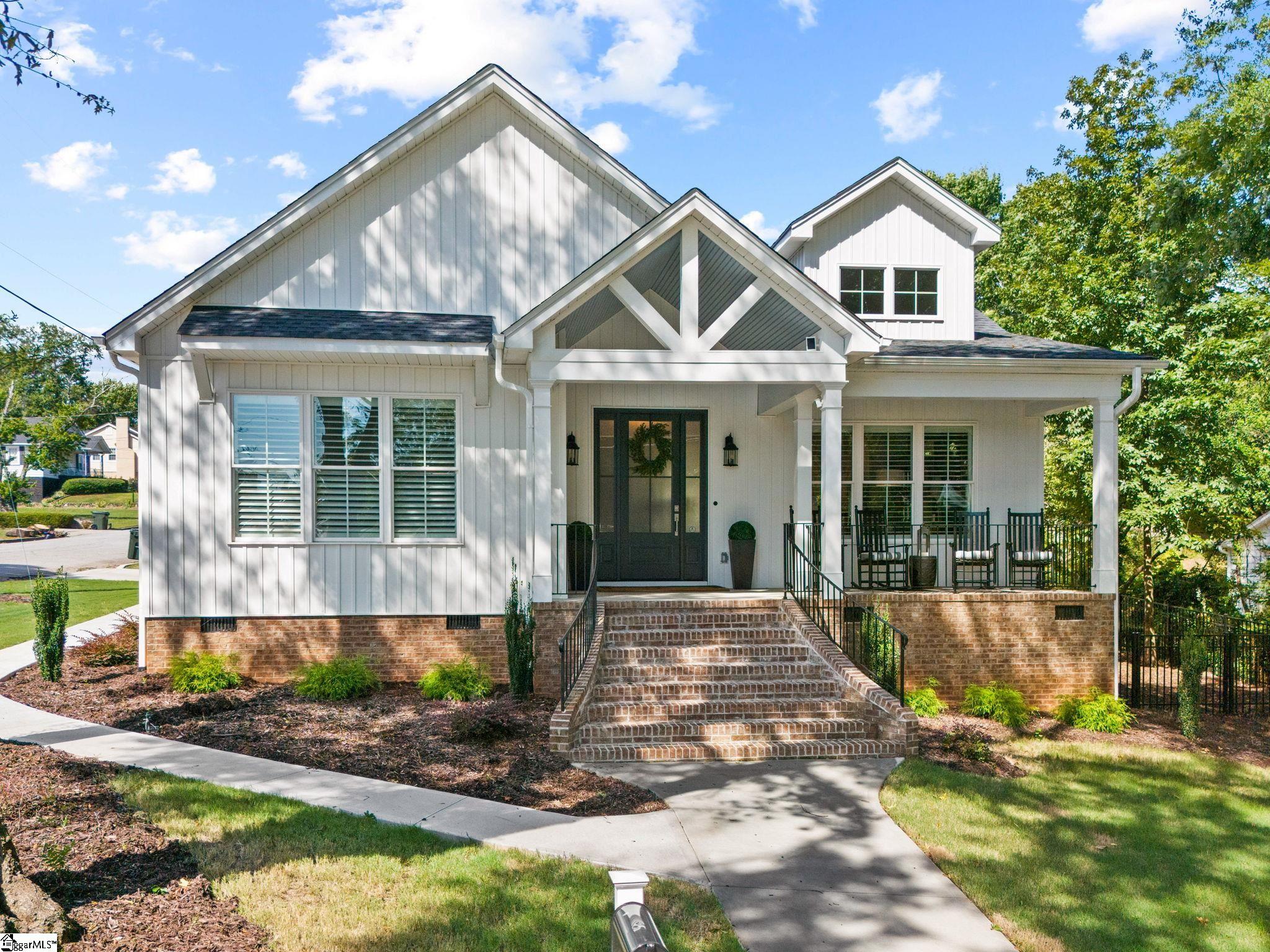 Vandiventer Dr, Greer, SC 29650