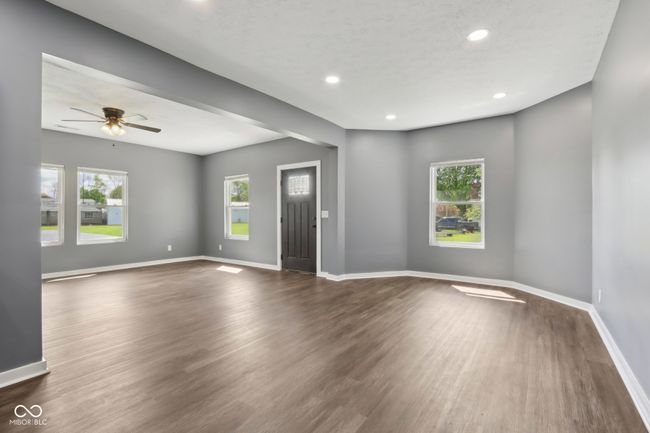 3098 Central, House other with 4 bedrooms, 2 bathrooms and null parking in Arlington IN | Image 9