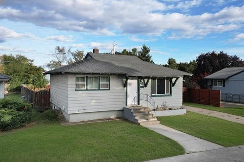 2508 N Sycamore St, Spokane, WA, 99217-7173 | Card Image