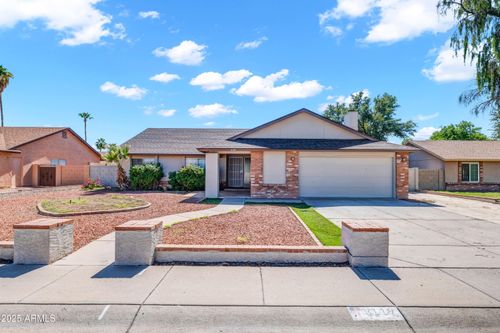 8119 W Corrine Dr, Peoria, AZ, 85381-9037 | Card Image