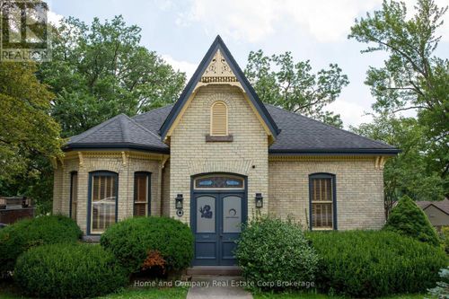 upper-25 William St, Stratford, ON, N5A4X9 | Card Image