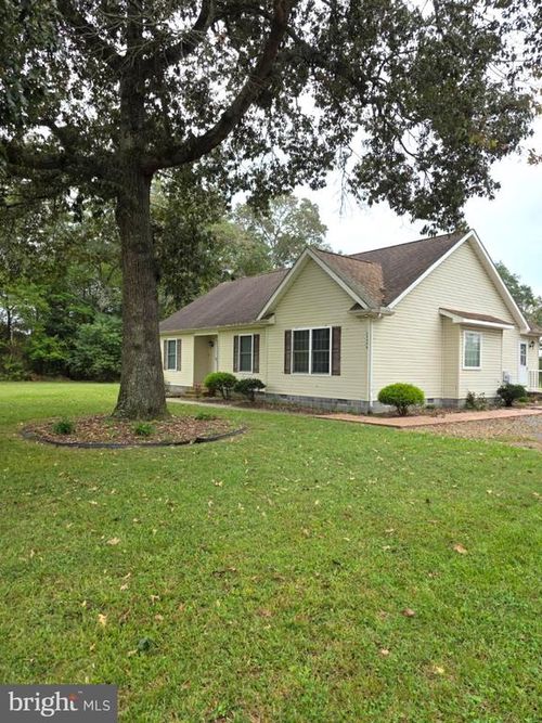 25450 Honeysuckle Dr, SEAFORD, DE, 19973-8669 | Card Image
