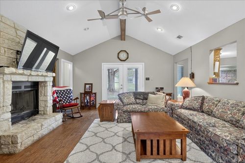 8401 Taylor Ranch Loop, Kaufman, TX, 75142-8640 | Card Image