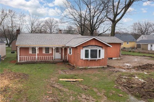 4547 Day St, Sheffield Village, OH, 44054-2701 | Card Image